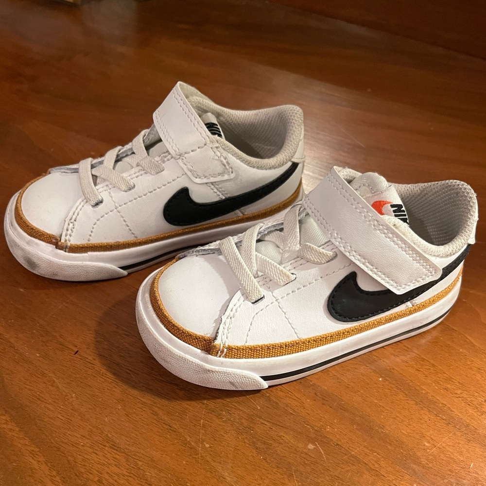Nike Kids White and Black Sneakers with Tan Accents
